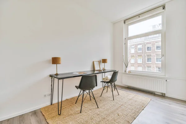 Elegante Diseño Interior Casa Amplio Salón Con Grandes Ventanales Paredes —  Fotos de Stock