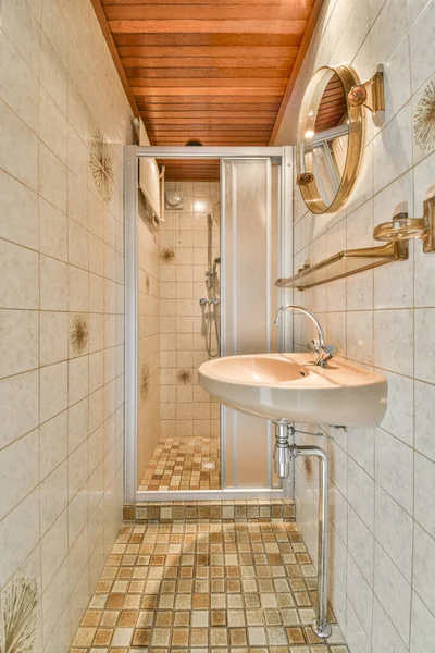 Sinks Mirrors Shower Box Glass Door Modern Bathroom White Tiled — 스톡 사진