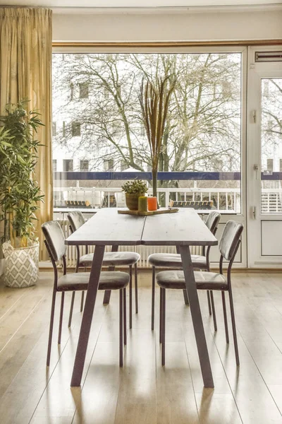 Wooden Table Vase Chairs Placed Window Light Dining Room Home — Stockfoto