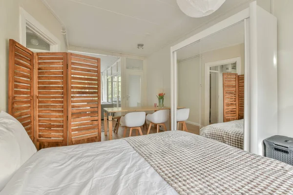 Interior Light Bedroom Queen Size Bed Big Windows Dining Table — Stockfoto