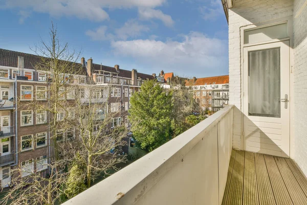 Panoramic View Old Brick Buildings Parking Trees Small Balcony — Stockfoto