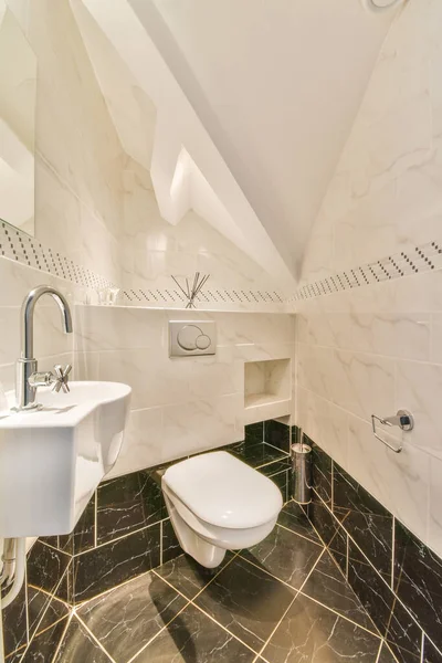 Interior Contemporary Bathroom Shower Toiled White Walls Minimal Style Flat — Zdjęcie stockowe