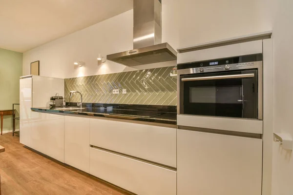 Studio Apartment White Walls Open Plan Kitchen Dining Zone Sofa — Stock Photo, Image