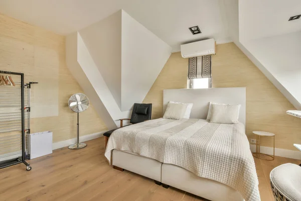 Comfortable Bed Furniture Modern Minimalist Style Mansard Bedroom Panoramic Windows — Stockfoto
