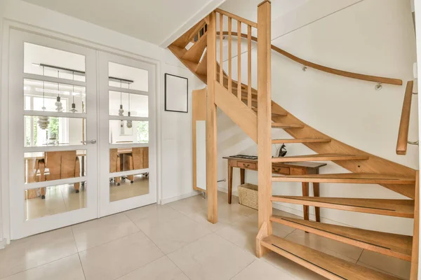 Salón Escaleras Lujo Diseño Especial Una Casa Elegante —  Fotos de Stock