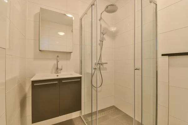 Sinks Mirrors Shower Box Glass Door Modern Bathroom White Tiled — Stock Photo, Image