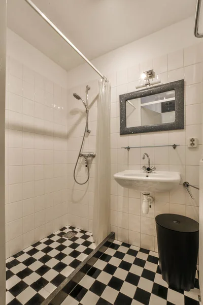 Cloison Verre Entre Robinet Douche Toilettes Suspendues Mur Dans Les — Photo