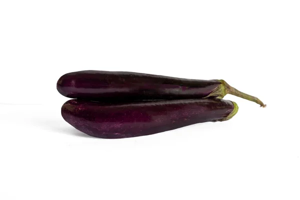 Purple Eggplant Isolated White Backgroun — стоковое фото