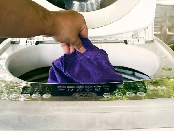 Man Load Dirty Clothes Washing Machine — 스톡 사진