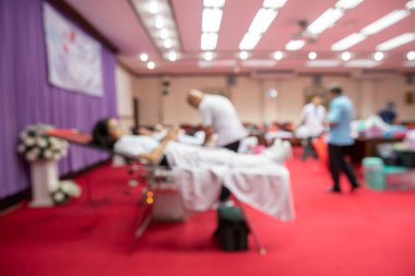 Hastanede bağış yapan kan bağışçısının geçmişi bulanık.