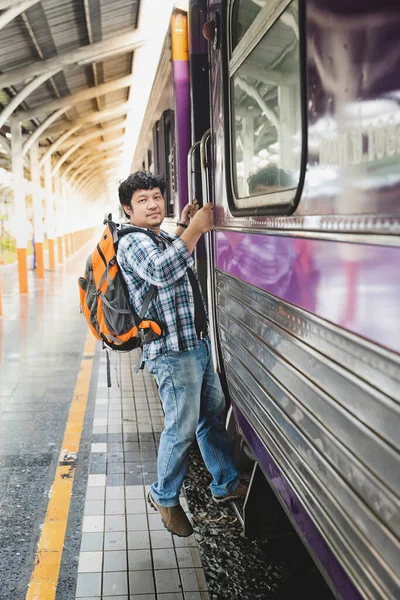 Asian Man Traveler Backpack Stepping Train Train Station — Stock fotografie