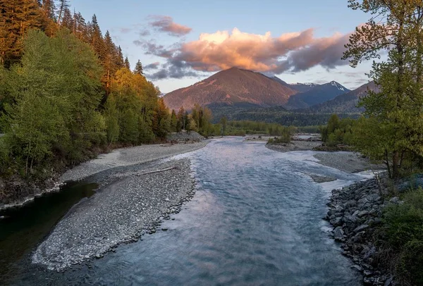 Picture Chilliwack River Surrounding Mountains Beautiful Evening Light Taken Vedder — 图库照片