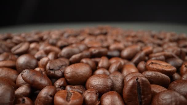 Granos de café. movimiento suave de la cámara primer plano — Vídeos de Stock