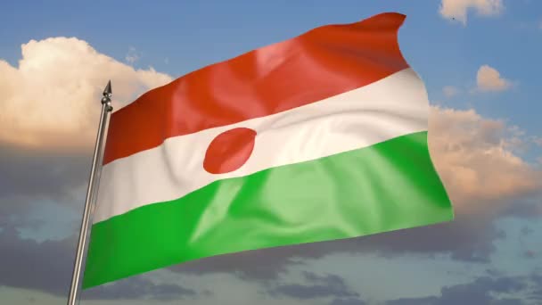 Niger Flag Metal Flagpole Flutters Wind Animation Blue Sky Clouds — Vídeo de Stock