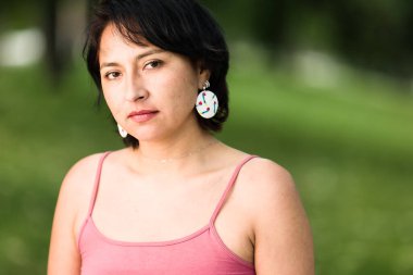 Sıfır atık el işi için el yapımı kumaş maskesi 