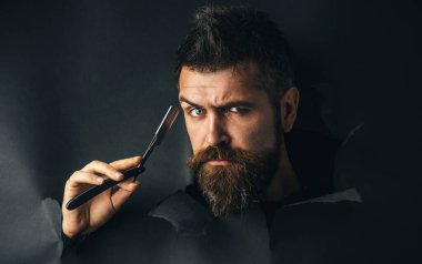 Berber malzemeleri. Düz usturalı sakallı adam. Berber dükkanı reklamı..