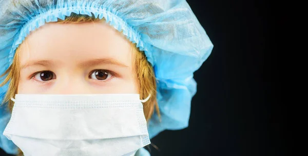 戴口罩的孩子流行病，大流行，与结肠癌病毒作斗争。健康和安全寿命. — 图库照片