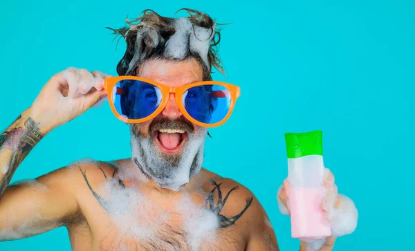 Smiling Man Big Glasses Shampoo Bottle Bearded Guy Shower Head — Stock Photo, Image