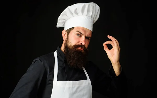 Profikoch Uniform Zeigt Zeichen Für Köstlichkeit Koch Oder Bäcker Mit — Stockfoto
