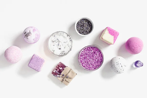 Produk Lavender Spa Bom Mandi Garam Laut Sabun Minyak Esensial — Stok Foto