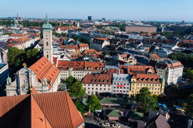 Sankt Peter gözetleme noktasından Münih 'in çatıları.