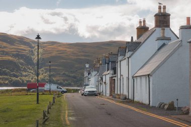 İskoçya, İskoçya 'daki Ullapool liman kasabasında ilginç bir balıkçı köyü.