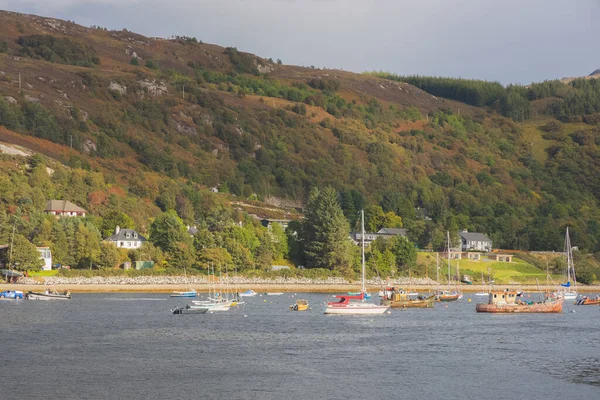 Vissersboten Zeilboten Kustvissershaven Ullapool Schotse Hooglanden Schotland — Stockfoto