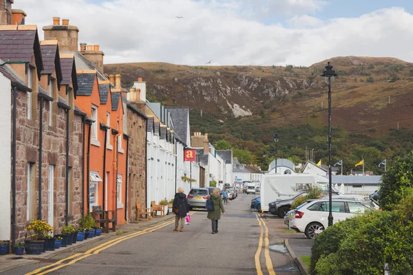 Schilderachtige Vissersdorp Aan Zee Havenstad Ullapool Schotse Hooglanden Schotland — Stockfoto