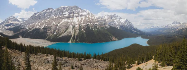 Epic Panoramic View Summer Day Emerald Blue Water Mountain Glacier —  Fotos de Stock