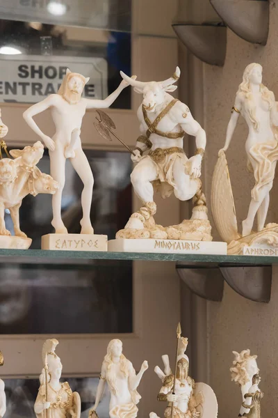 Klasické Řecké Mytologické Figurky Včetně Priapusu Erekcí Vystavené Jako Suvenýry — Stock fotografie