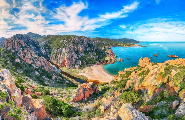 科斯塔帕拉蒂索度假胜地的李哥西海滩迷人的景色 地中海的风景如画的海景 Costa Paradiso Province Sassari Sardinia Italy Europe — 图库照片