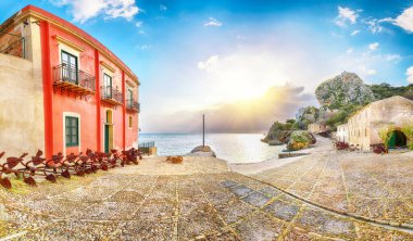 Tonnara di Scopello 'nun muhteşem manzarası. Akdeniz 'de popüler seyahat rotası. Konum: Scopello, Trapani ili, Sicilya, İtalya, Avrupa