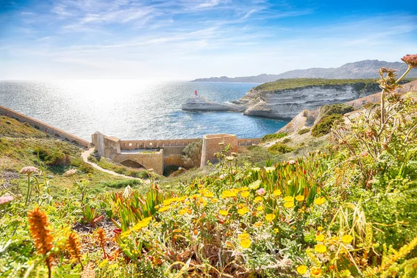 Breathtaking View Lighthouse Old Town Bonifacio Popular Travel Destination Mediterranean — Zdjęcie stockowe