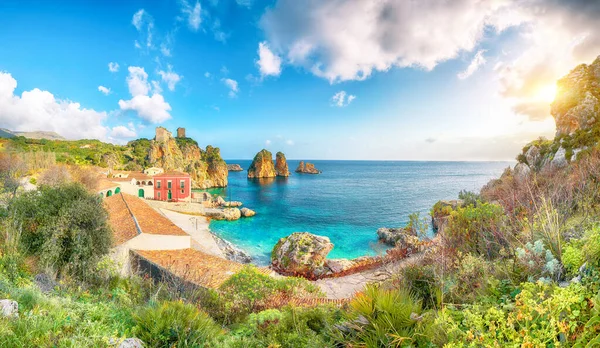 Niewiarygodna Scena Tonnara Scopello Popularne Miejsce Podróży Morzu Śródziemnym Lokalizacja — Zdjęcie stockowe