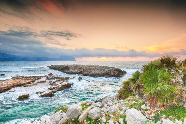 Breathtaking Evening Seascape Isolidda Beach San Vito Cape Popular Travel — Stock Fotó
