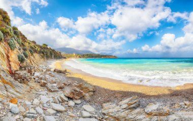 Castellammare del Golfo yakınlarındaki Guidaloca Sahili 'nin inanılmaz deniz manzarası. Popüler seyahat yeri. Konum: Castellammare del Golfo, Trapani ili, Sicilya, İtalya, Avrupa