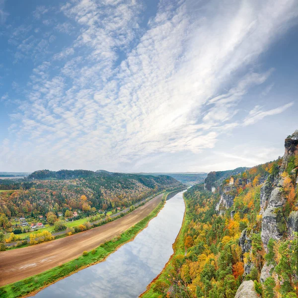 Picturesque Autumn Landscape Saxon Switzerland National Park View Elbe River — Stockfoto