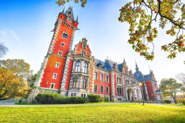 Breathtaking autumn landscape with Plawniowice palace. Popular tourist destination. Location: Plawniowice, Upper Silesia, Poland, Europe