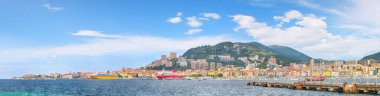 Ajaccio şehri ve limanı inanılmaz bir sabah manzarası. Akdeniz 'in popüler turizm beldesi. Konum: Ajaccio, Corse-du-Sud, Corsica, Fransa, Avrupa