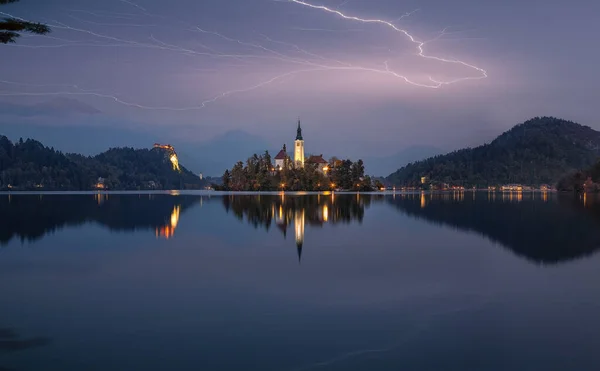 Astonishing Night View Popular Tourist Destination Bled Lake Dramatic View — 图库照片