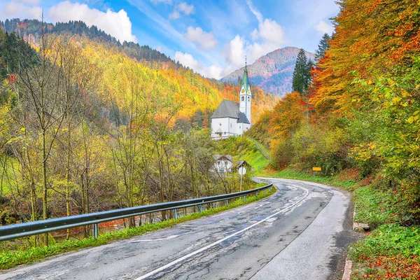 Picturesque View Church Mary Snows Kamnik Alps Solcava Popular Tourist — Stock Photo, Image