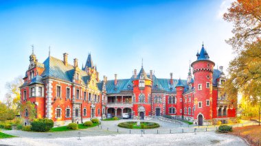 Fabulous autumn landscape with Plawniowice palace. Popular tourist destination. Location: Plawniowice, Upper Silesia, Poland, Europe