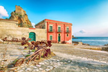 Tonnara di Scopello 'nun muhteşem manzarası. Akdeniz 'de popüler seyahat rotası. Konum: Scopello, Trapani ili, Sicilya, İtalya, Avrupa