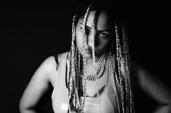 Female Rapper Wearing Braids Black Background — Stock Photo, Image