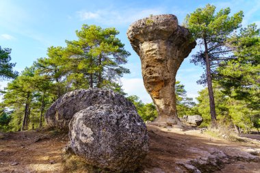Büyülü şehrin inanılmaz kaya oluşumu, Cuenca, İspanya 'nın doğal parkı..