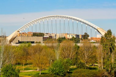 İspanya 'nın başkenti MErida' da inşa edilen Roma kemeri..
