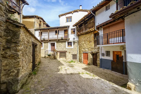 Σετ παλιών πέτρινων σπιτιών στο ορεινό χωριό Candelario Salamanca. — Φωτογραφία Αρχείου