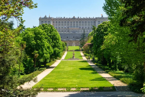 Esplanade of the Gardens of Campo del Moro in the Royal Palace of Madrid, Spain. — Stock Fotó