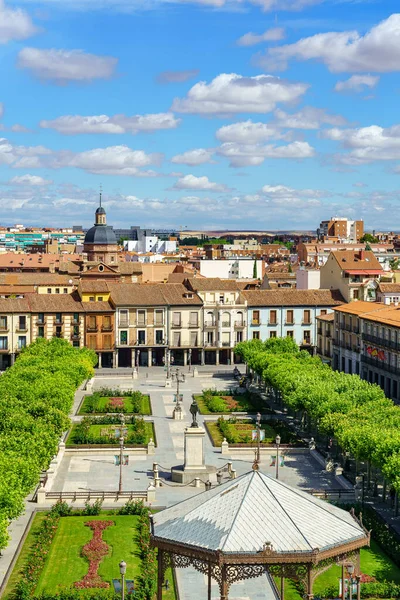 Berömda Centrala Torget Den Monumentala Staden Alcala Henares Vagga Cervantes — Stockfoto