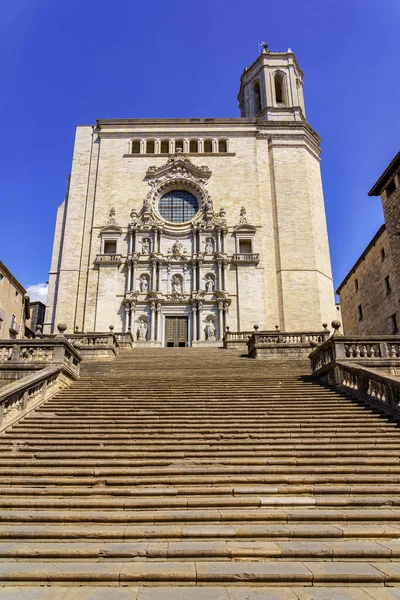 Girona Cathedral Its Impressive Facade Huge Staircase Entrance Temple Catalonia — Stock fotografie